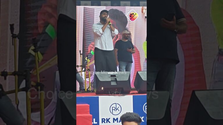 ഈ പാട്ട് കേട്ടാൽ ആരായാലും അലിഞ്ഞു പോകും 🥰🥰#hanansha #rkmall #trivandrum